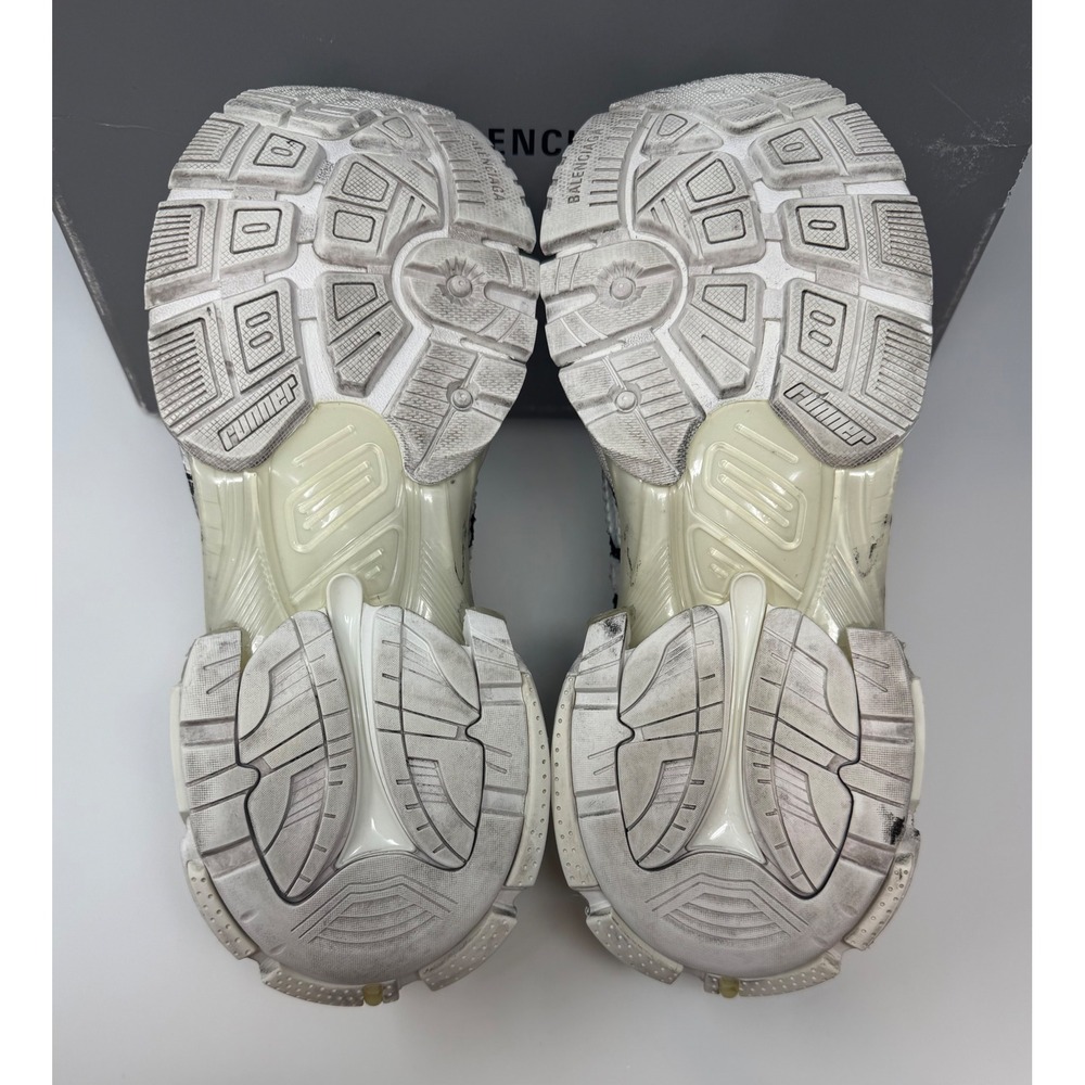 Balenciaga Runner Graffiti Sneaker White Size 7 US 40 EU - Picture 6 of 9